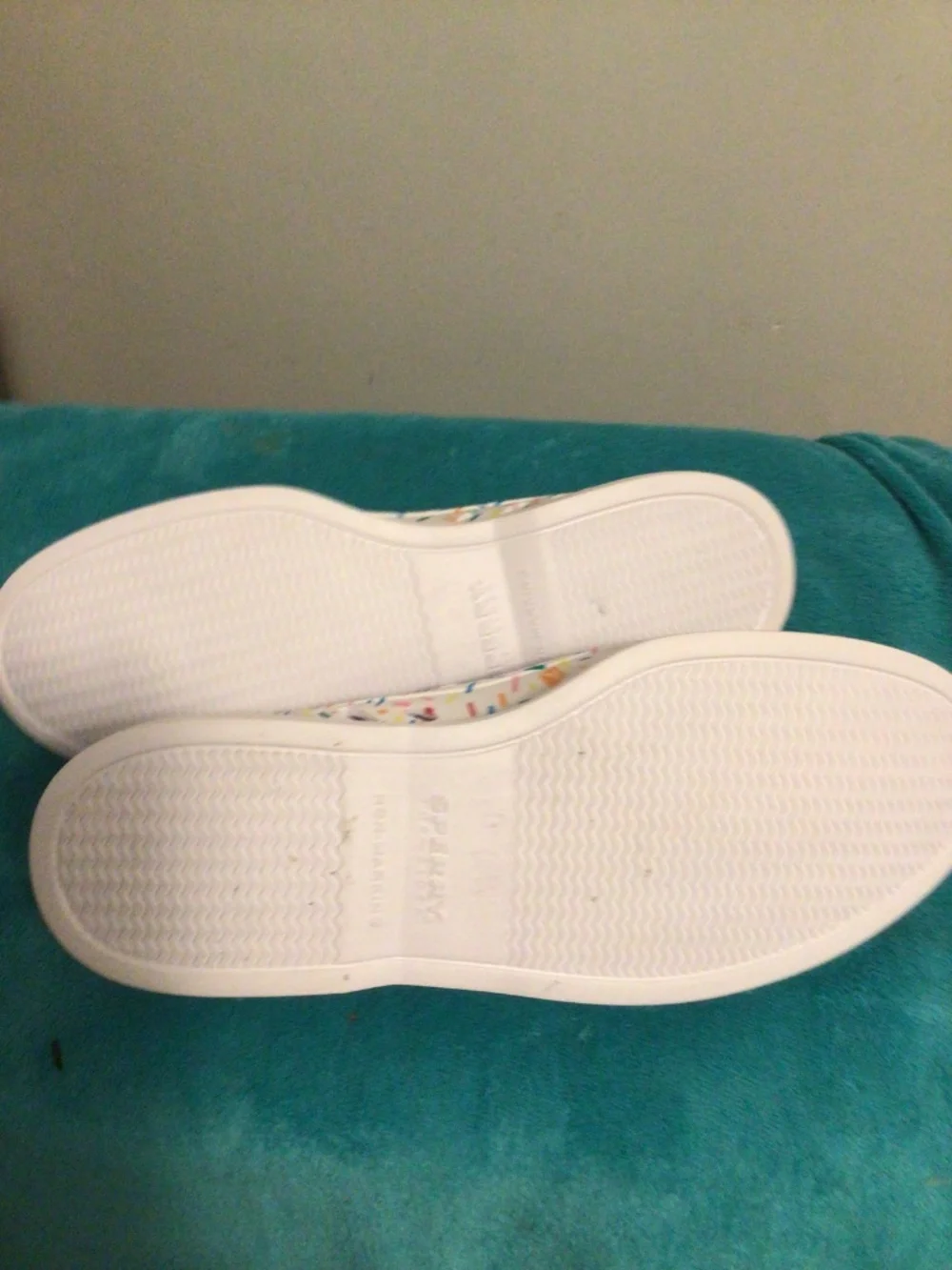 Sperry white tiny